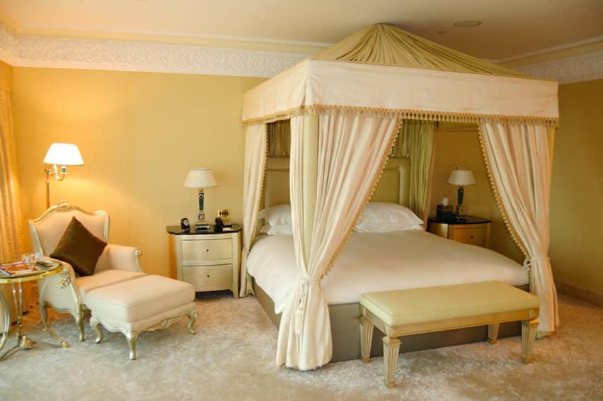 Regal-bedroom in araban theme with 4 corner canopy bed