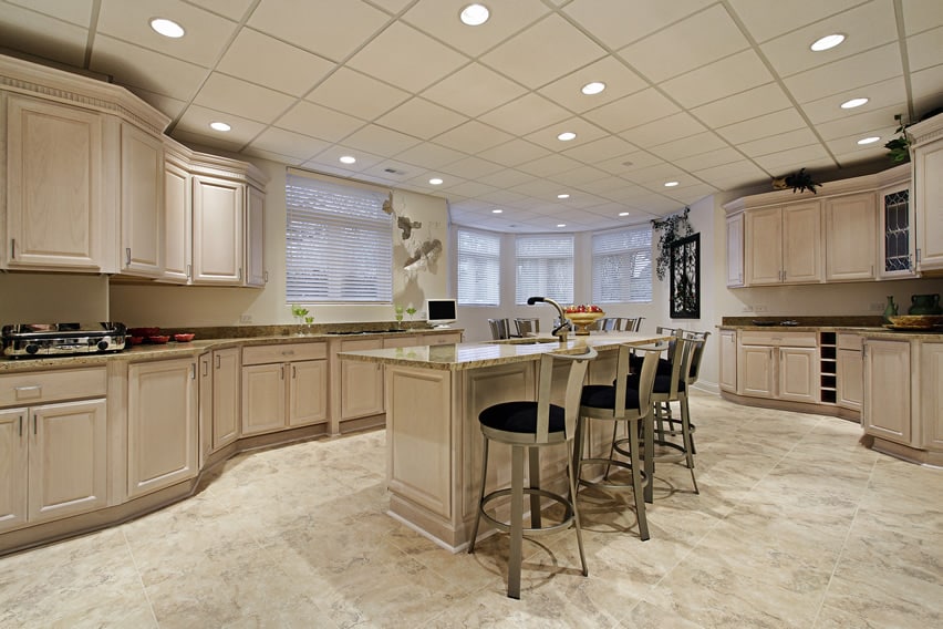Unusually shaped kitchen with curved layout design