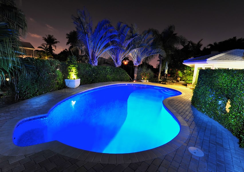 Rounded swimming pool with gazebo