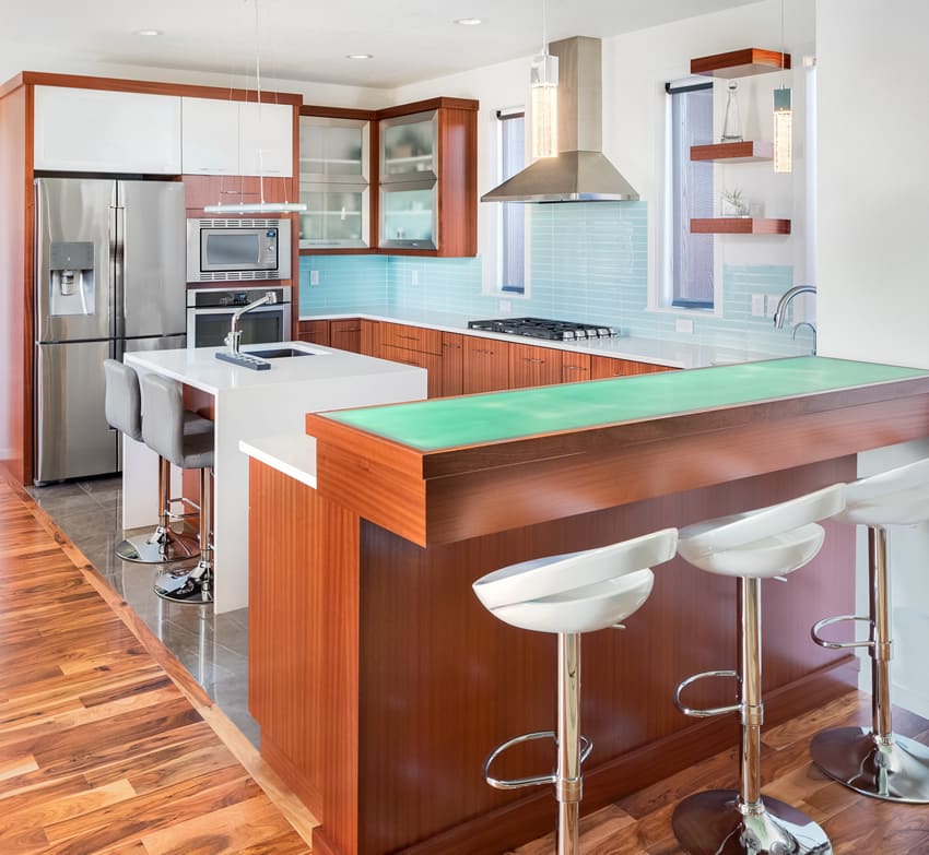 Small luxury modern u-shaped kitchen