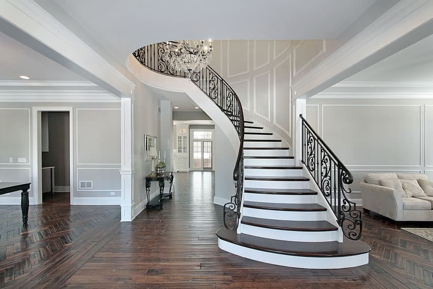 Grand foyer entrance in luxury home