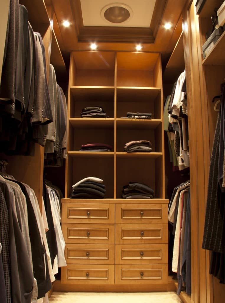 43 Luxury Walk In Closet Ideas & Organizer Designs (Pictures)