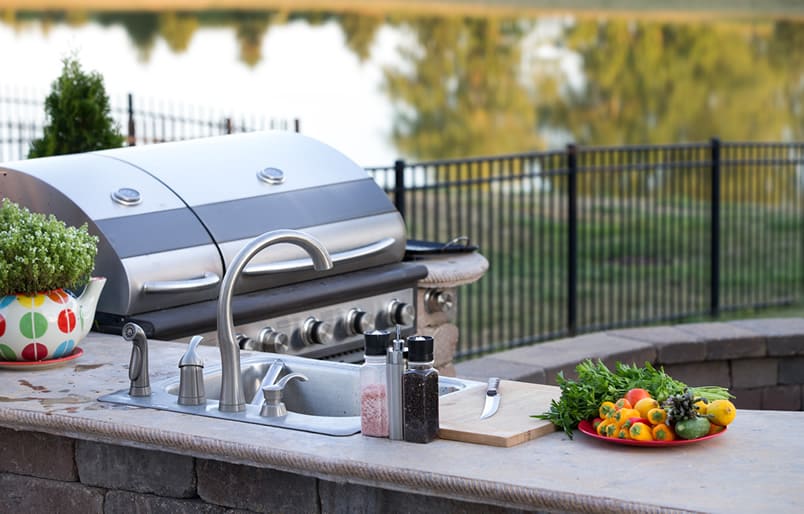 Concrete countertop for outdoor kitchens