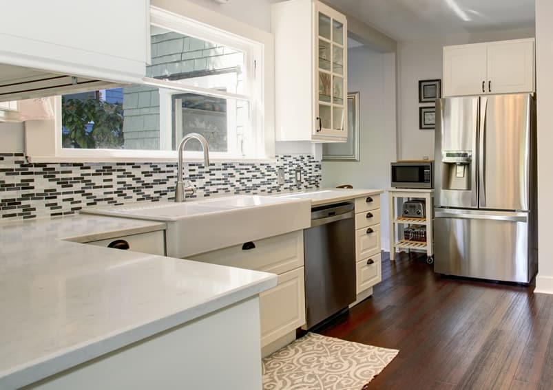 White quartz countertop