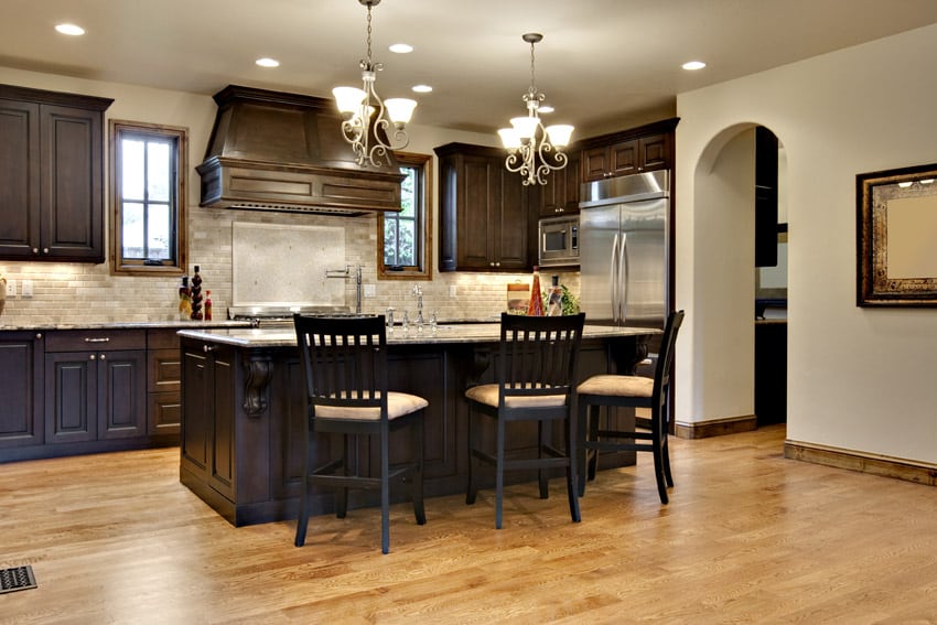 Kitchen cabinetry made of deep graining wood 