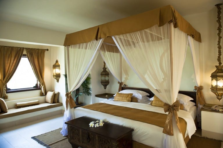55 Custom Luxury Master Bedroom Ideas (Pictures)