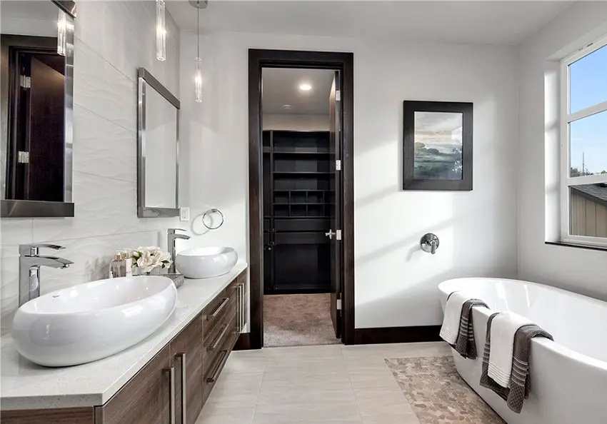 Contemporary master bath with pendant lights