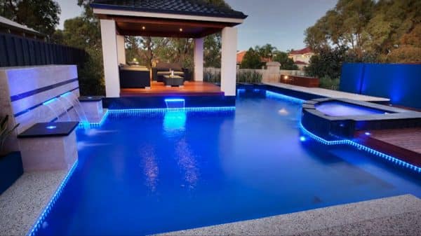 swimming pool water features