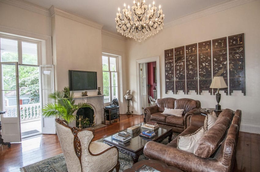 Living room with engineered oak hardwood floor