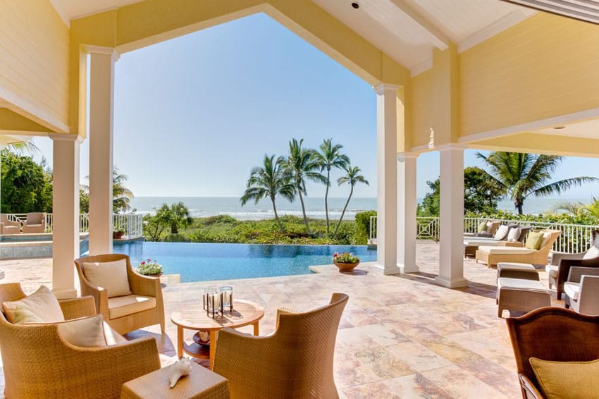 Beautiful covered ocean front patio with infinity pool