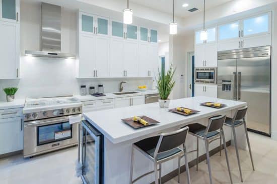 37 Gorgeous Kitchen Islands With Breakfast Bars (Pictures)