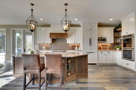 27 Gorgeous White Country Kitchens (pictures)