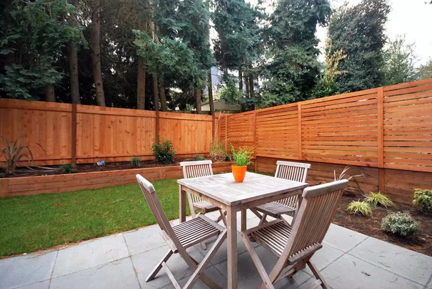 Horizontal and vertical modern designing fence