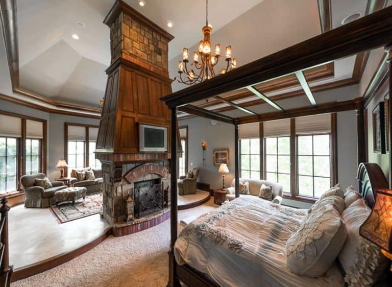 37 Luxury Master Bedrooms With Fireplaces