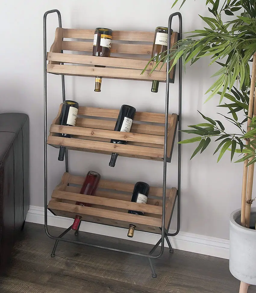 Rack for wine with metal legs