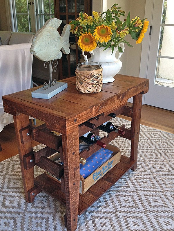 Wood pallet table with wine rack