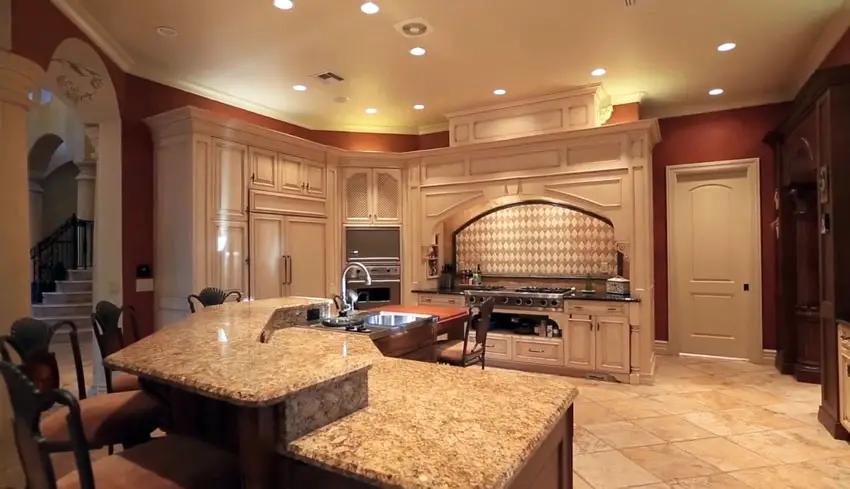 Large chefs kitchen with two tier island
