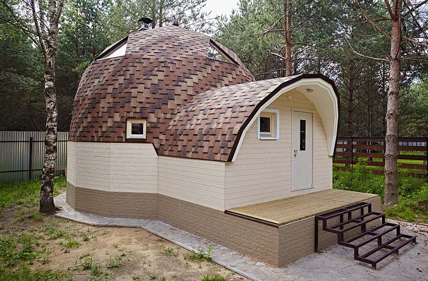 Dome roof on geodesic house