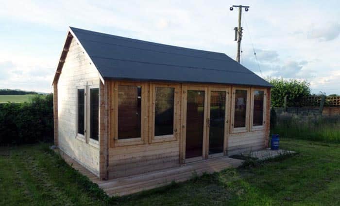 Felt roofing on shed