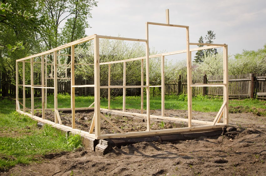 How to build a greenhouse in backyard