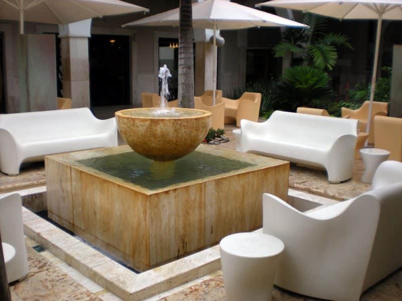 27 Best Patio Water Features (Design Ideas)