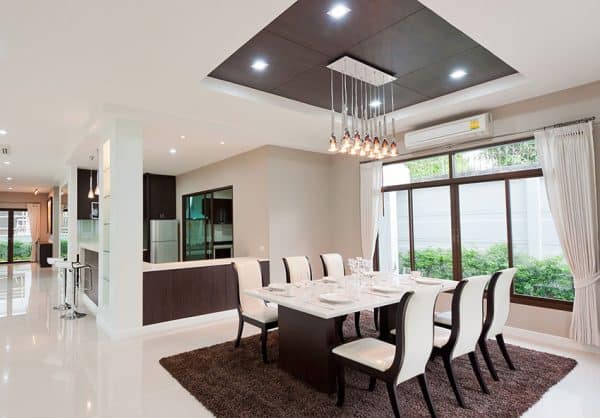 Designer Tips for Choosing the Perfect Dining Room Lighting