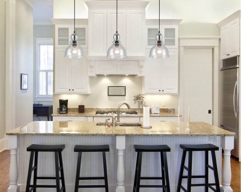 pendant lighting over kitchen bar