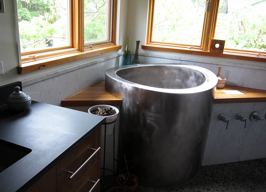Japanese ofuro soaking bathtub in stainless steel