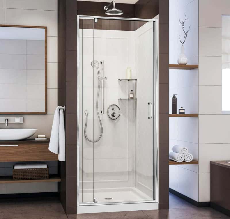 Square shower with glass door