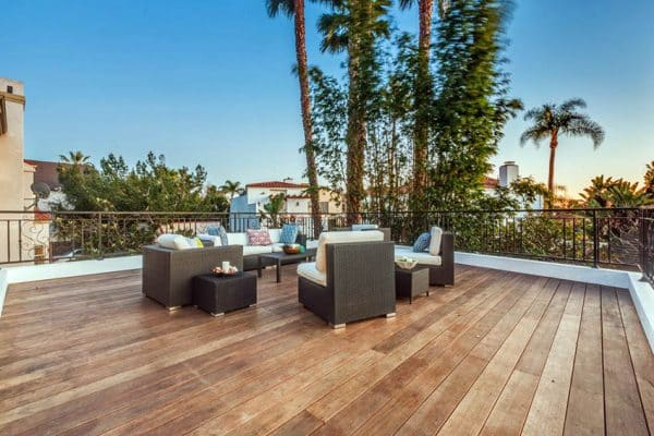 Find Your Roof Deck Design Style (Types & Ideas)