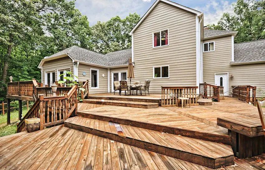 Multilevel deck with handrails and decorative balusters