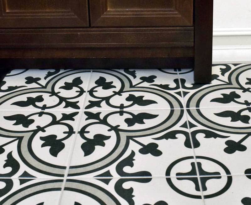 Patterned porcelain floor tiles