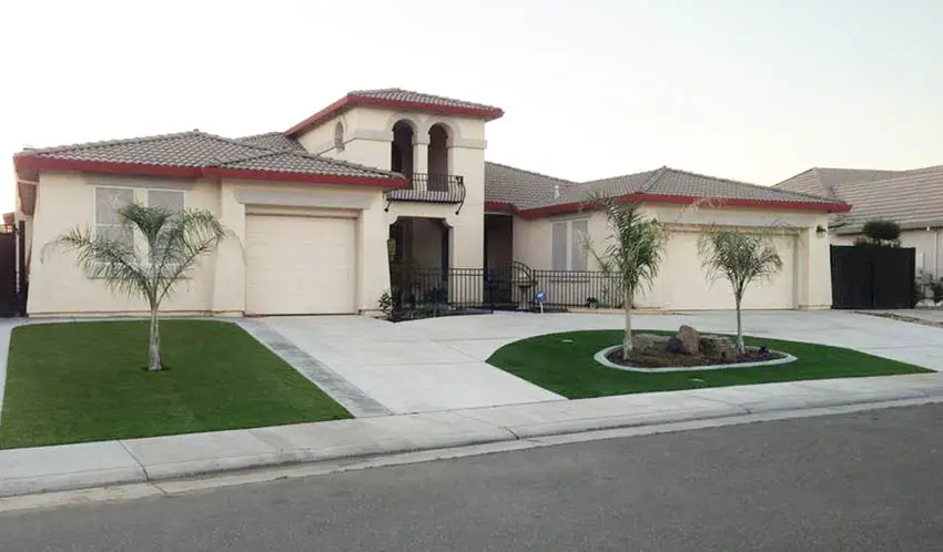 U shaped driveway