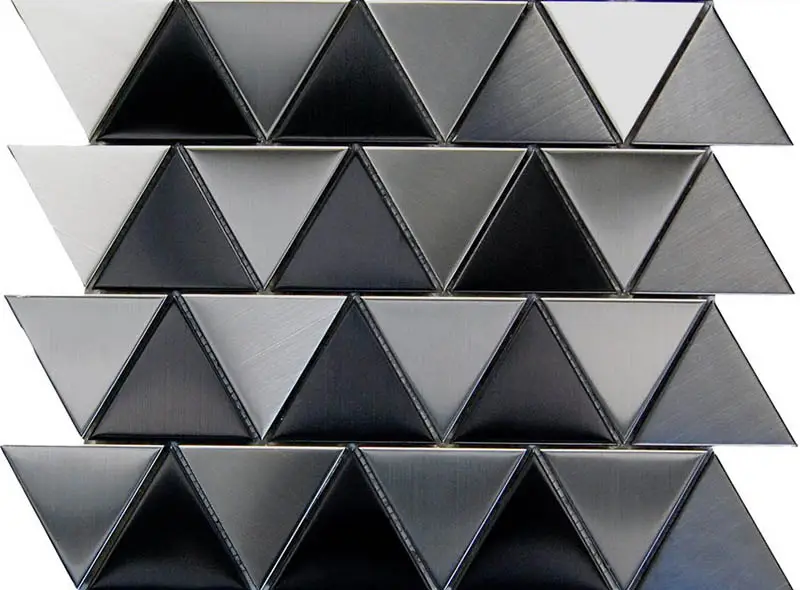 Metal triangle pattern