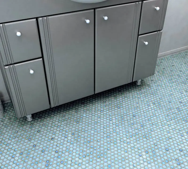 Porcelain penny tiling bathroom floor