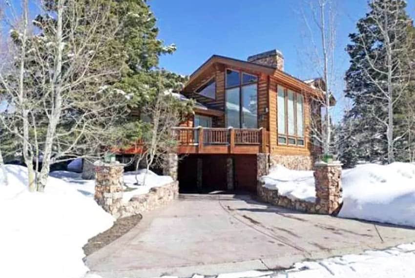 Mountain house with heated driveway