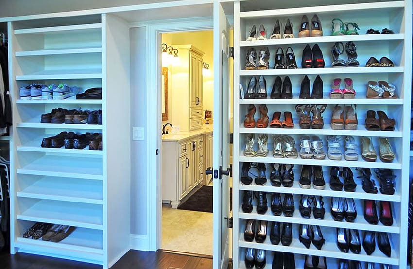 Large closet shoe tilted rack