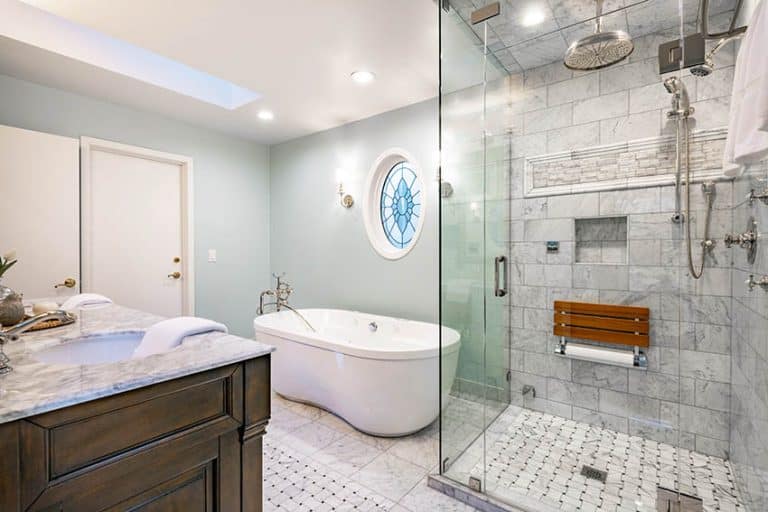 25 Types of Bathroom Showers (Design Ideas)