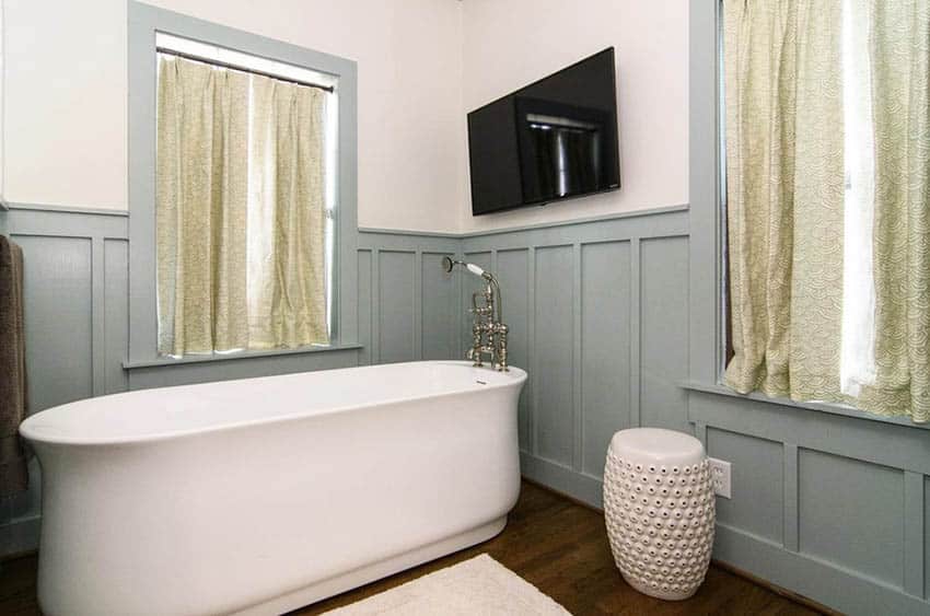 bathroom with wainscoting ideas