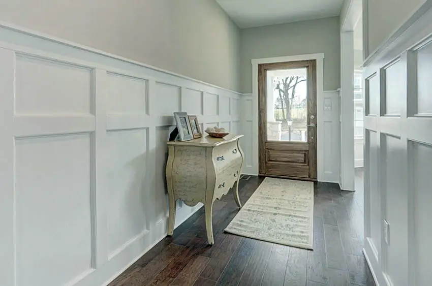 Hallway with wainscoting