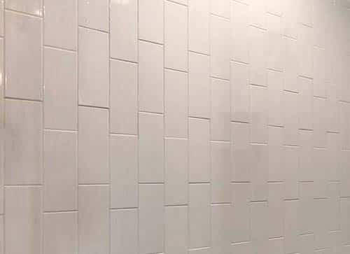 Vertical offset tile