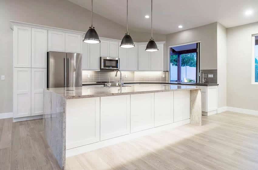 Contemporary kitchen with flat baseboards