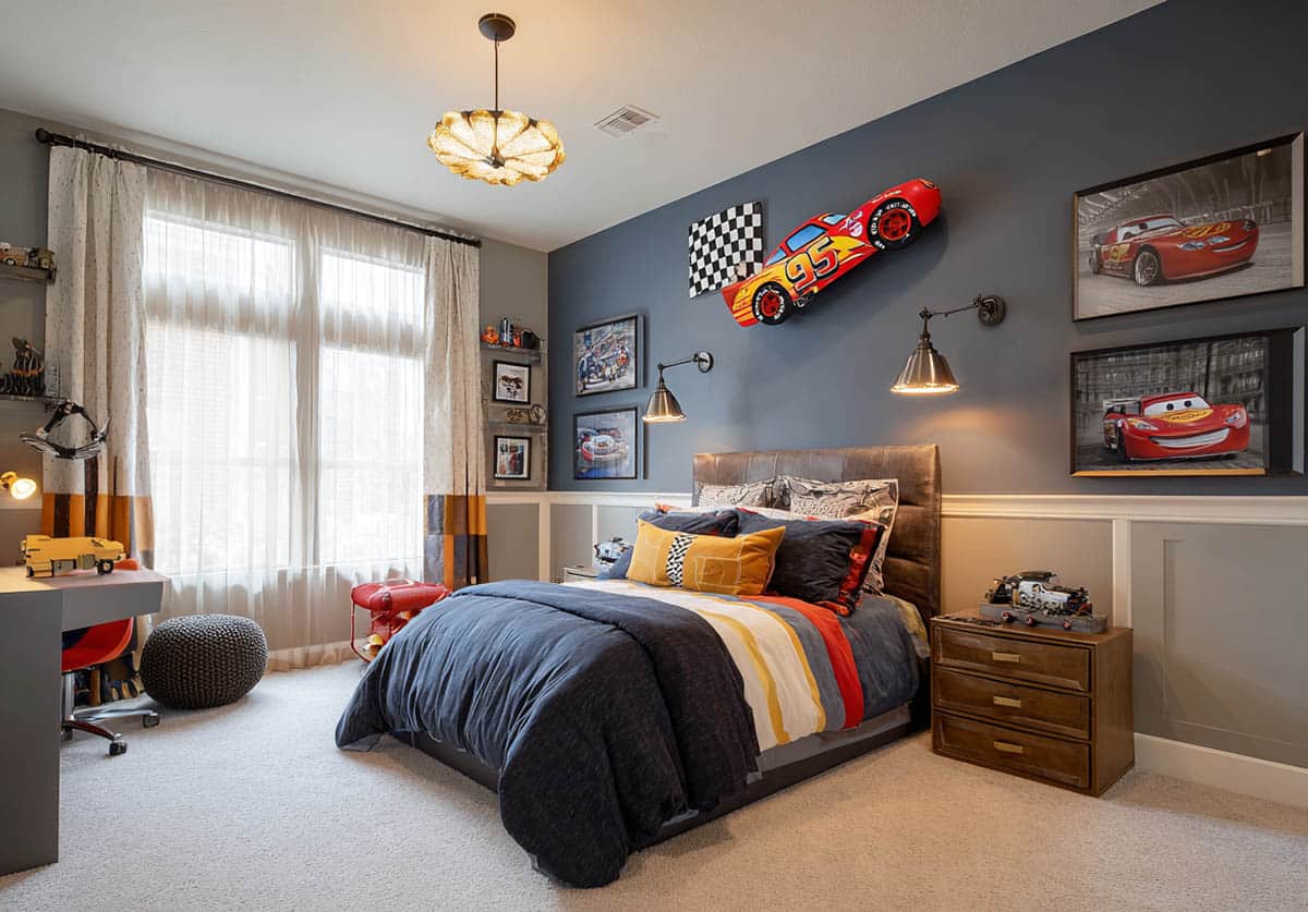 Painting the bedroom in two toned walls