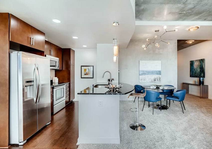 Kitchen with drop ceiling