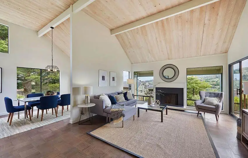 Open concept living room with vaulted ceiling