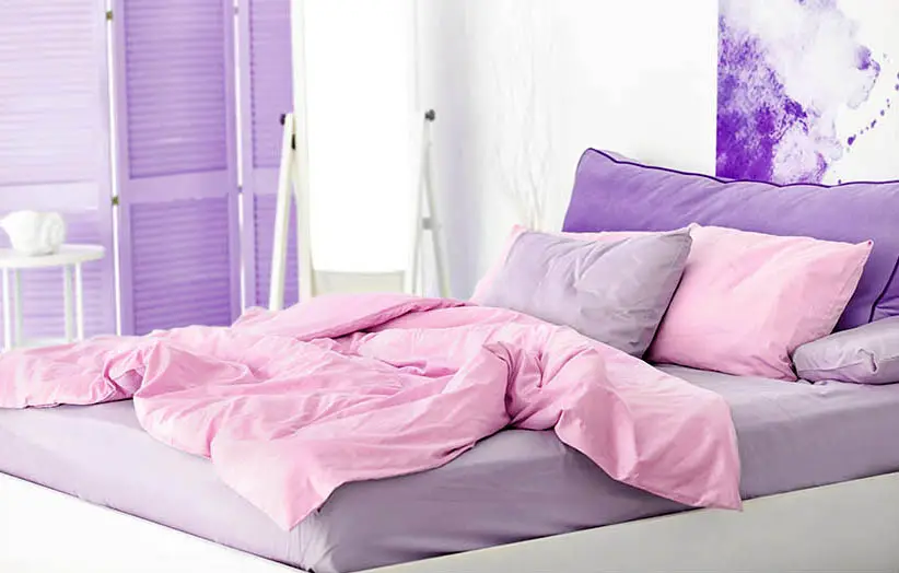 Purple and pink bedroom design
