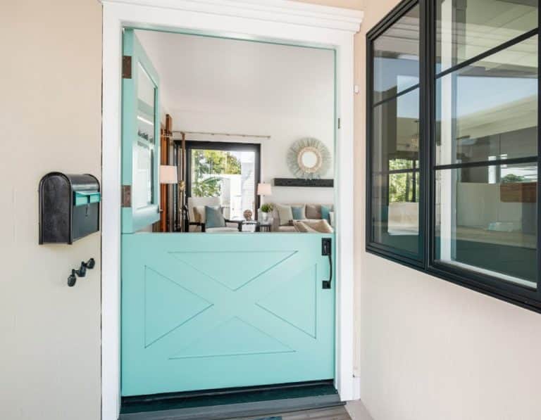 How To Choose A Dutch Door (Buying Guide)