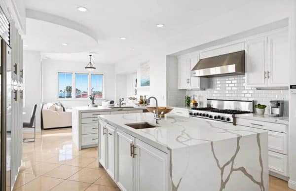 5 Veined Quartz Countertops That Mimic The Look Of Natural Stone