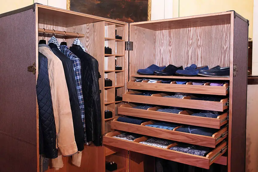 Freestanding cedar closet with storage drawers