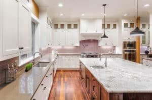 When To Use Knobs or Pulls on Cabinets (Differences & Design Ideas)